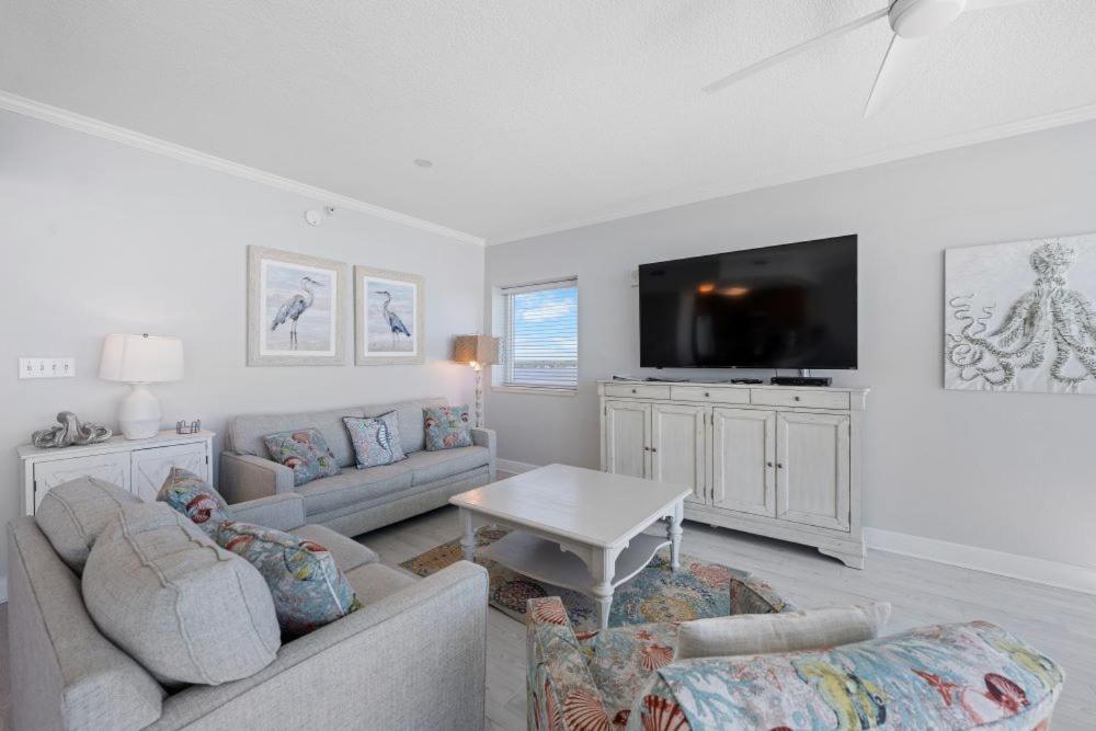 Sanibel 907 by Youngs Suncoast